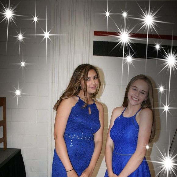 Meet your Posher, Jennie - Picture 1 of 1